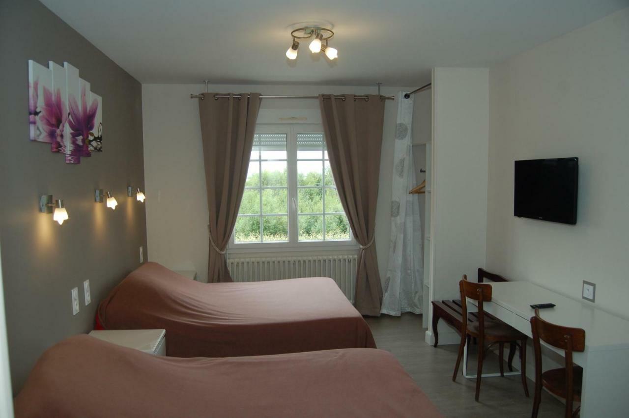 Le Relais Des Primeurs Logis Hotel Taulé Exterior photo